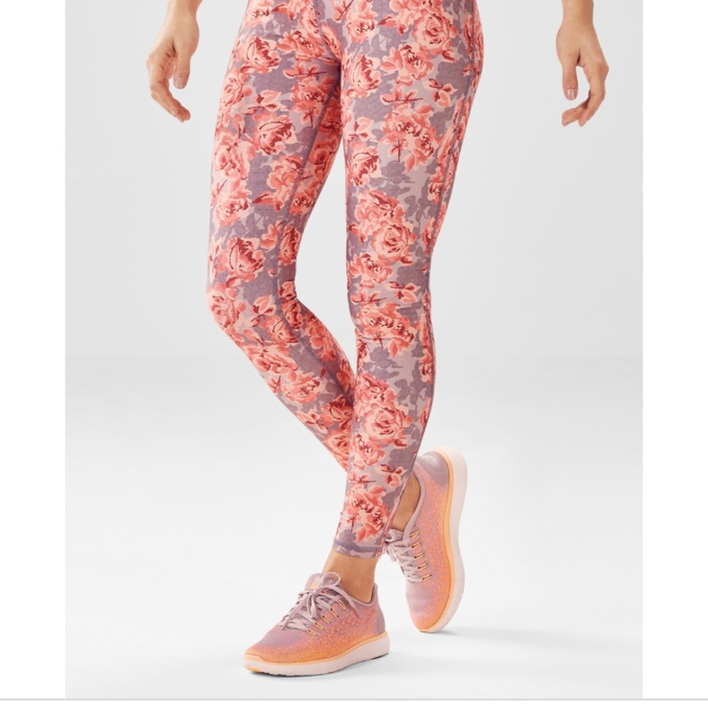 Demi Lovato Fabletics Leggings